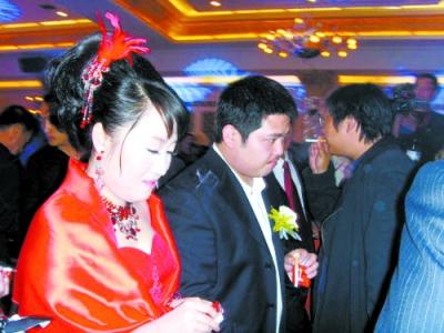 赵本山为什么不管前妻？赵本山老婆马丽娟现在的照片个人资料简介