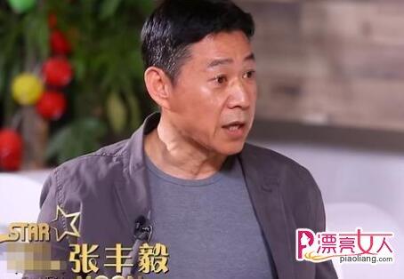 网传张丰毅小儿子被狗咬得了狂犬病是真的吗？张丰毅有几个儿子